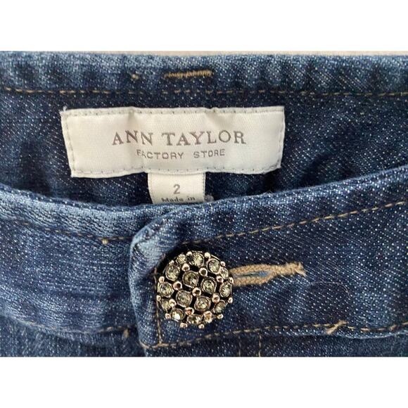 Ann Taylor Factory Womens Stretch Denim Jeans Wide Leg Rhinestone Button Trouser - Picture 3 of 7